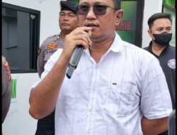 Kantor Kejari Gunungsitoli Ricuh Oknum Pegawai Pancing Massa FARPKeN Saat Aksi Demo